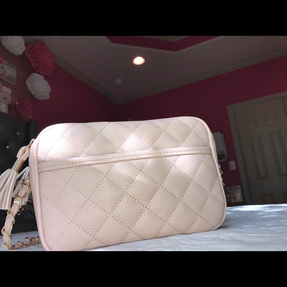 Cross body purse